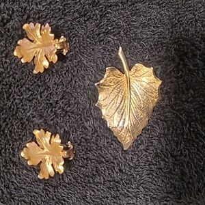 Vintage Leaf Earrings and Brooch Set